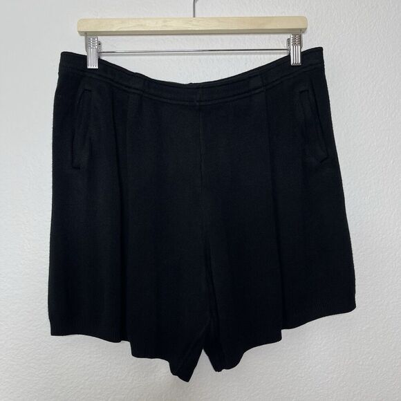 St John Sport Shorts Knit Culotte Small Black Pull On High Rise Pleated USA - Picture 2 of 8